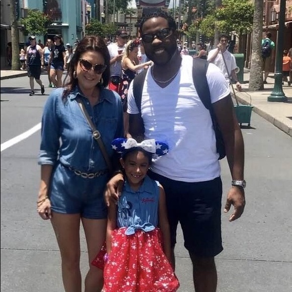 Hi, welcome to my closet!! - Picture 6 of 7